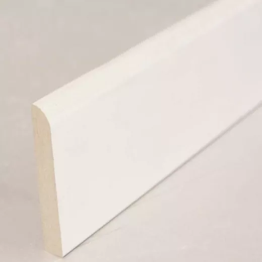 Plinthe méranti prépeinte blanche 11x68x2400mm